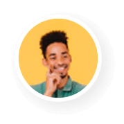 Улыбающийся человек на желтом фоне